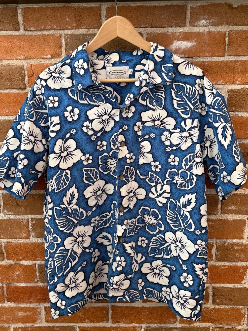 Surfwaves Men’s Hibiscus Print Hawaiian Button Up Shirt - Size XL